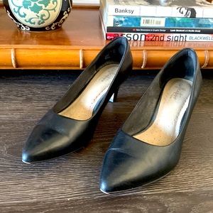 Clark’s black heels - COMFY!